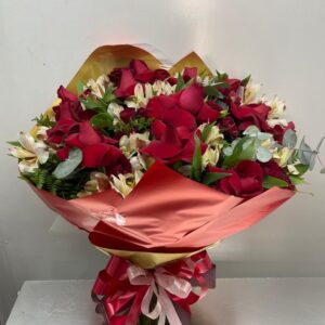 Rosa encantada da bela e a fera Vermelha – Floricultura Natuarte – flores,  buques, arranjo, coroa funebre