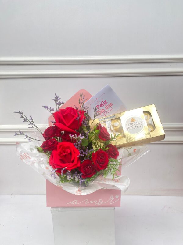 Box Carta “Amor” com Rosas Vermelhas e Chocolates