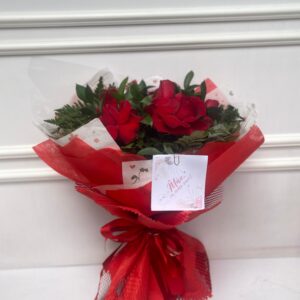 Ramalhete com 6 Rosas Vermelhas